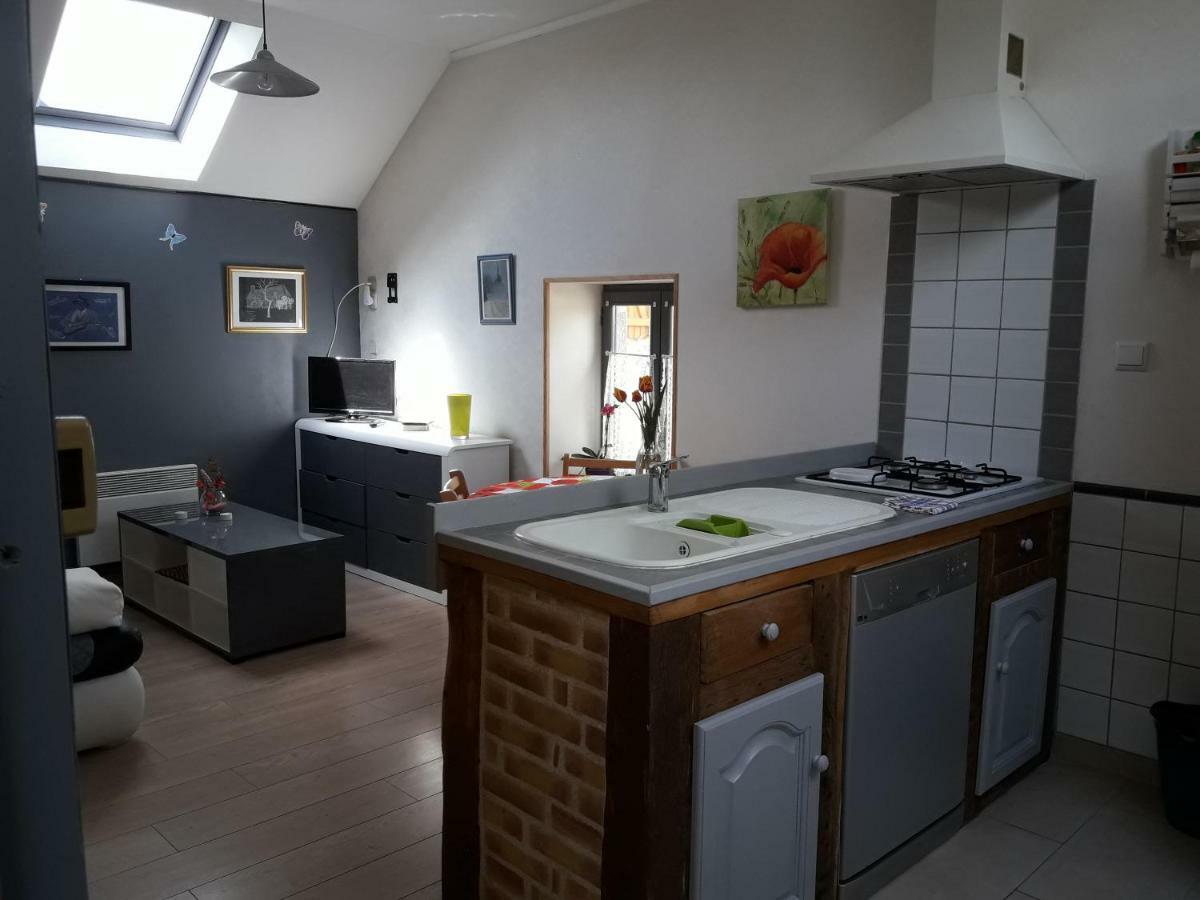 Fee Maison With Love Appartement Cuissai Exterior photo