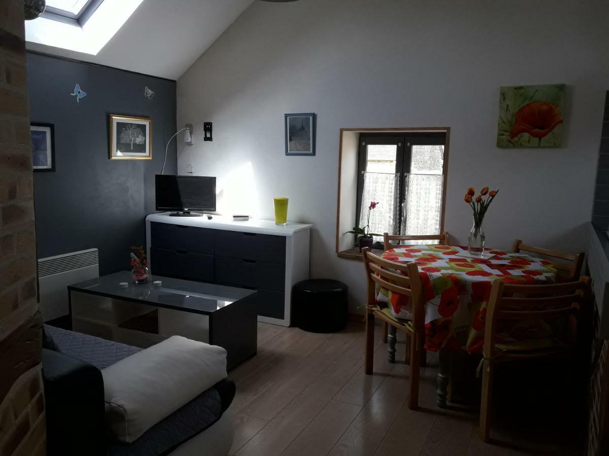 Fee Maison With Love Appartement Cuissai Exterior photo